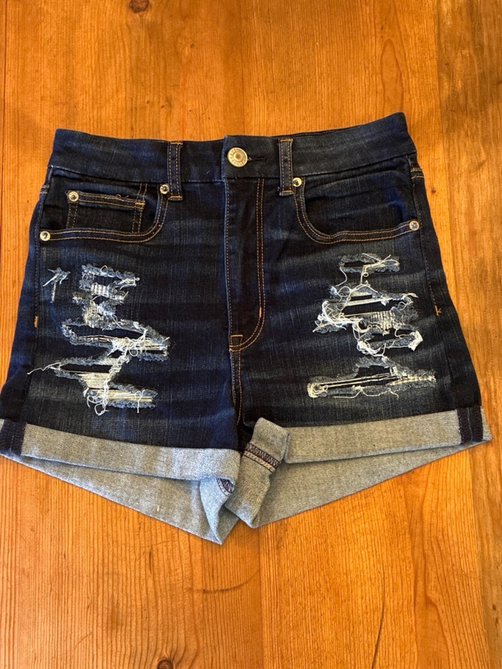 American Eagle Curvy High Rise Shortie Distressed Denim Shorts Size M Women's
